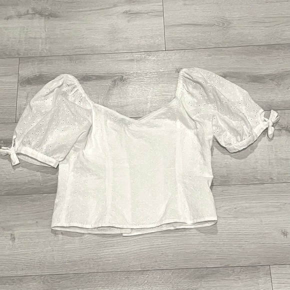 Express Eyelet Lace Off the Shoulder Top Size Small. - Picture 5 of 5